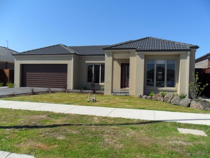 86 Arena Parade, Officer VIC 3809