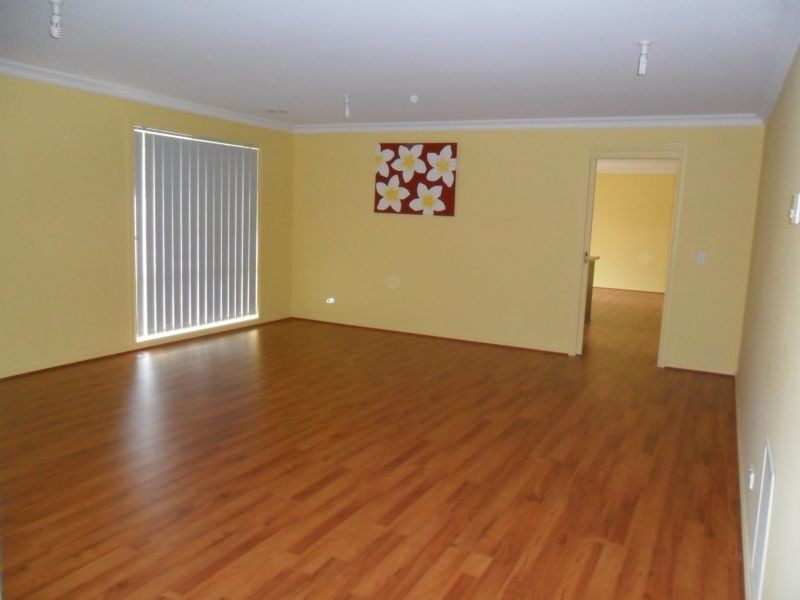 77 Hancock Drive, Berwick VIC 3806