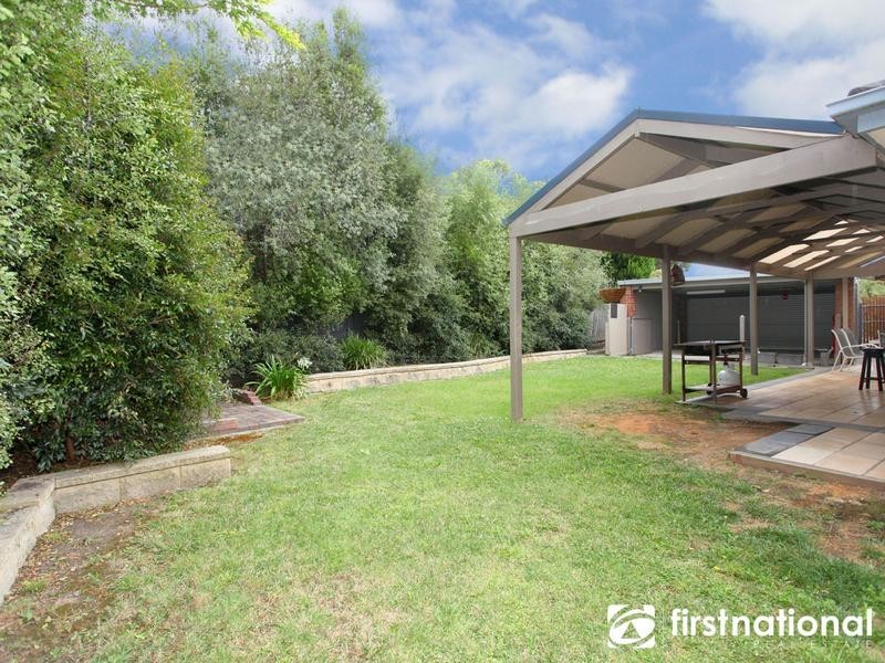 2 Tenandra Court, Berwick VIC 3806