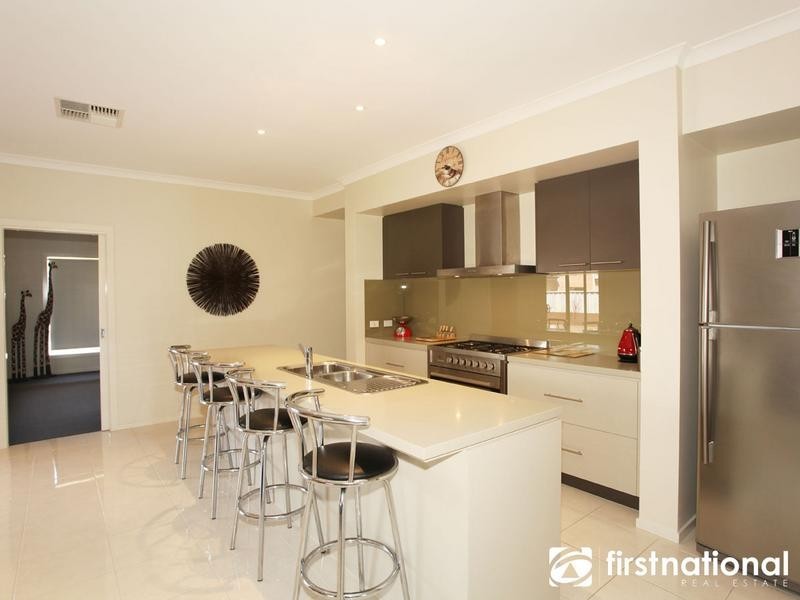 102 Arena Parade, Officer VIC 3809