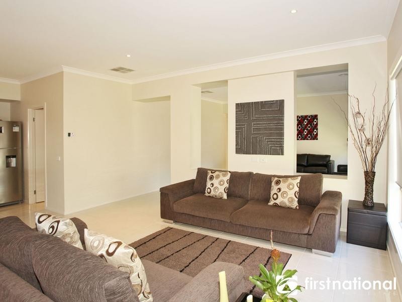 102 Arena Parade, Officer VIC 3809