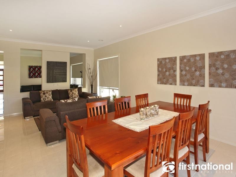 102 Arena Parade, Officer VIC 3809