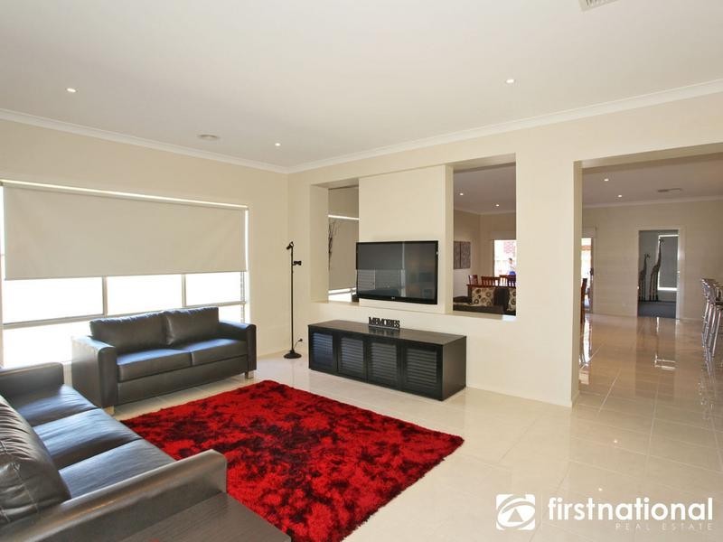 102 Arena Parade, Officer VIC 3809