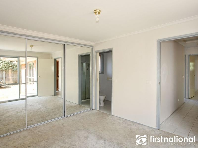 12 Sharpe Court, Berwick VIC 3806