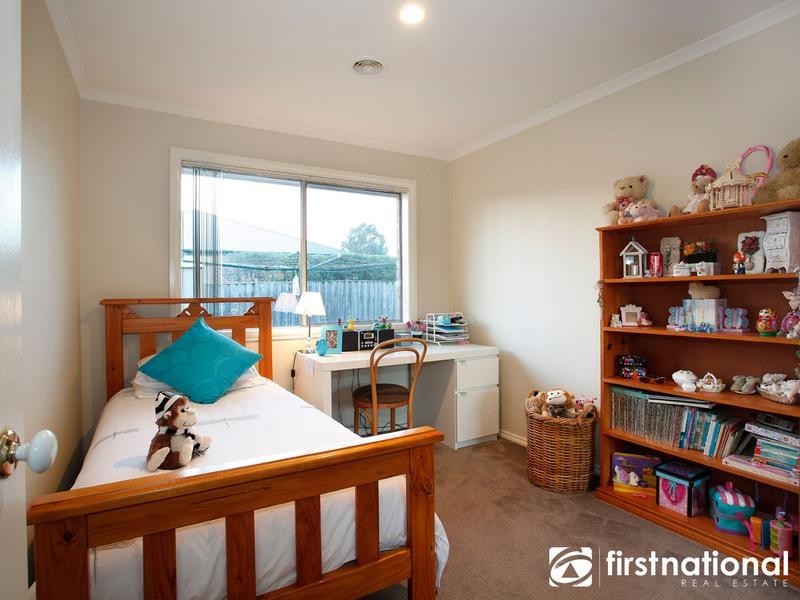 17 Mallard Street, Berwick VIC 3806