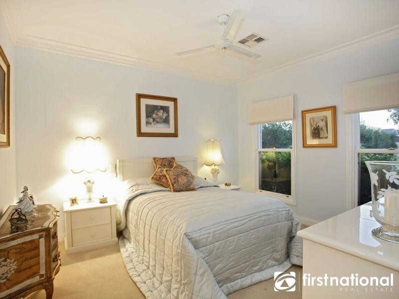 14 Ros Way, Berwick VIC 3806