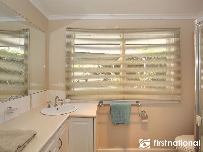 60 Edebohls Road, Narre Warren East VIC 3804