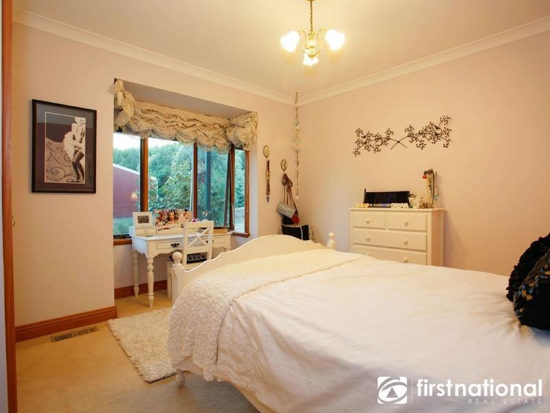 21 Lansell Close, Narre Warren South VIC 3805