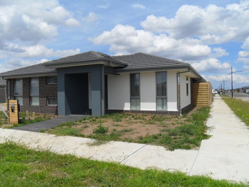 9 Kayanite Way, Officer VIC 3809