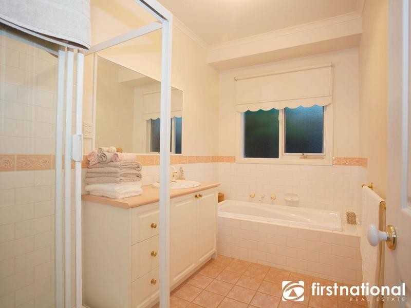 9 Scanlan Street, Berwick VIC 3806