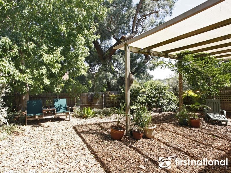 1 Savanna Crt, Berwick VIC 3806