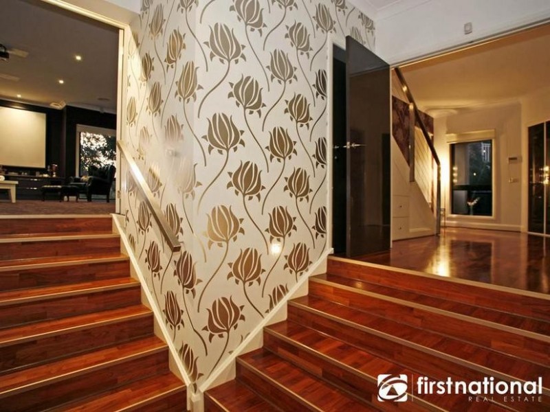 9 Natren Court, Berwick VIC 3806