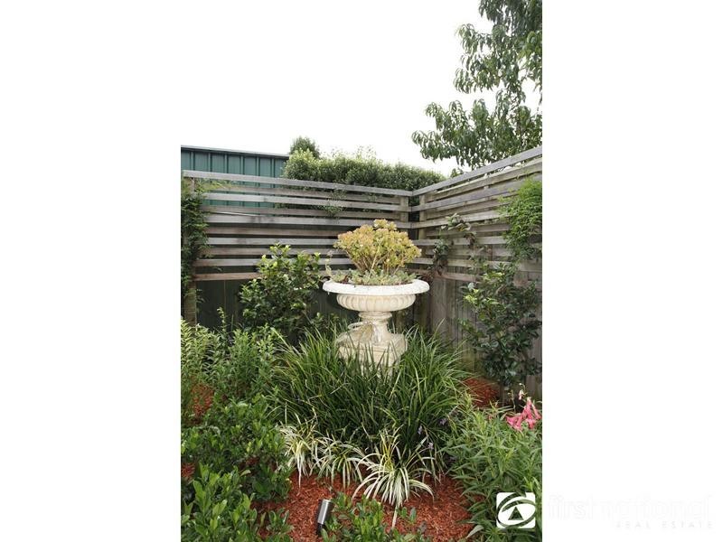 2 Terrace Gardens, Narre Warren South VIC 3805