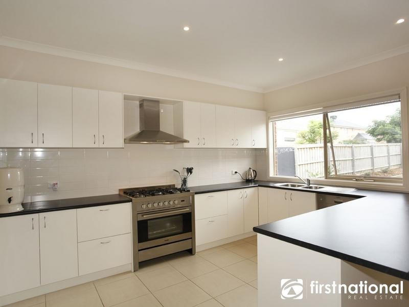 9 Misty Close, Berwick VIC 3806