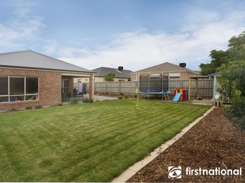 9 Misty Close, Berwick VIC 3806