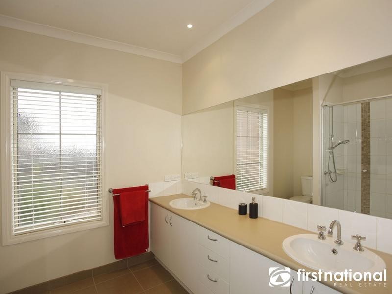 9 Misty Close, Berwick VIC 3806