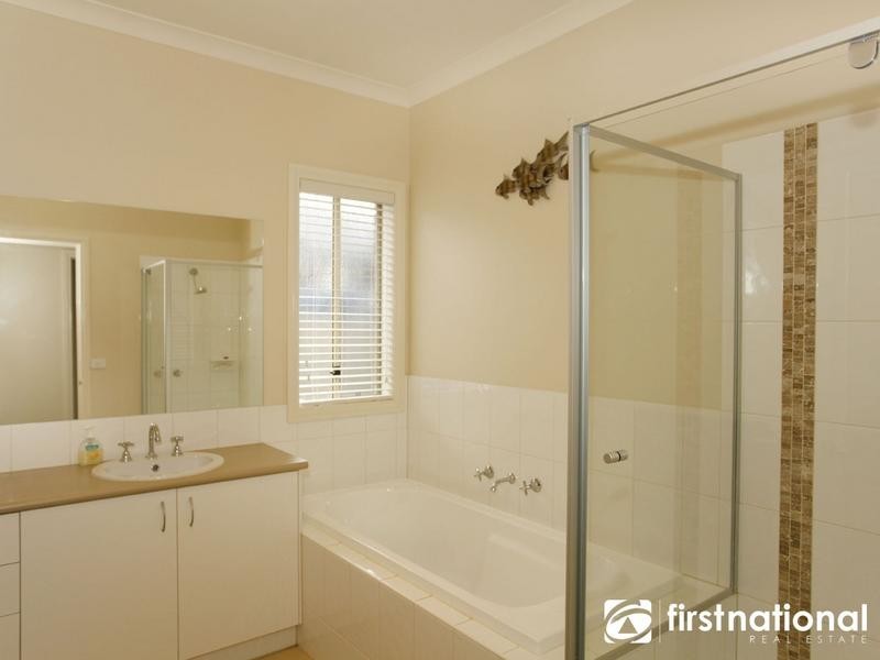 9 Misty Close, Berwick VIC 3806