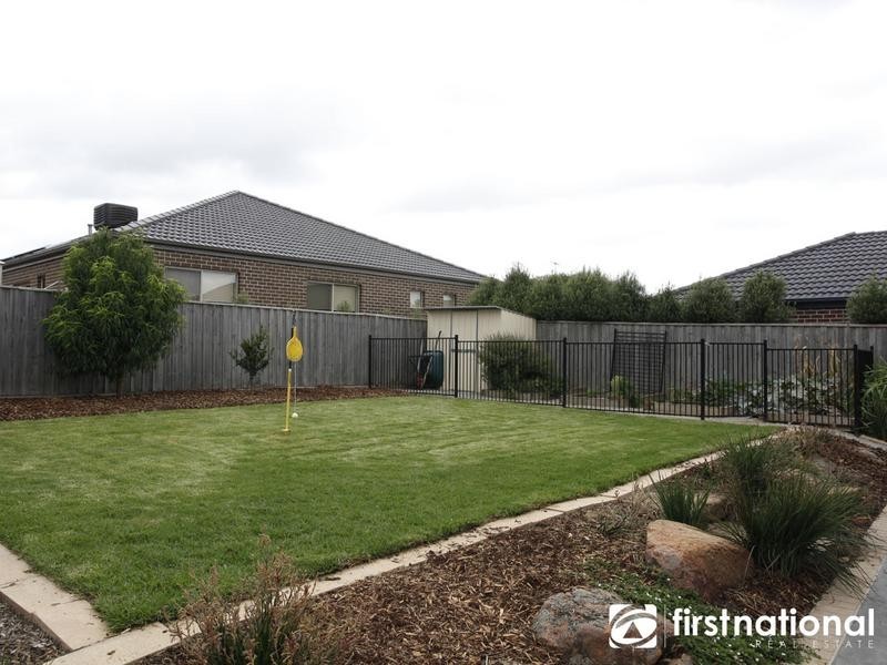 9 Misty Close, Berwick VIC 3806