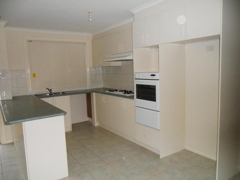 1 Rapallo Way, Cranbourne North VIC 3977