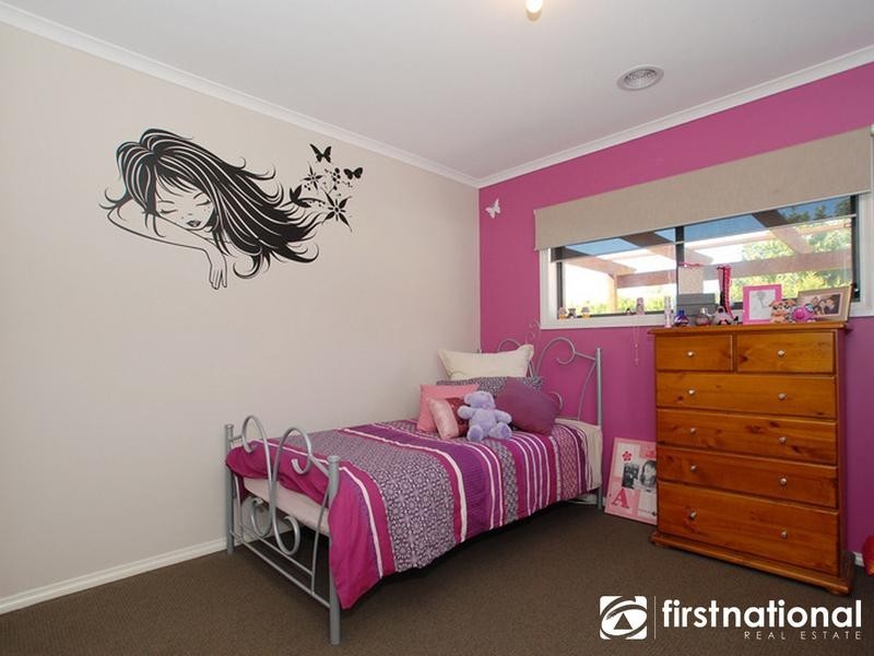 8 Alfred Close, Narre Warren North VIC 3804