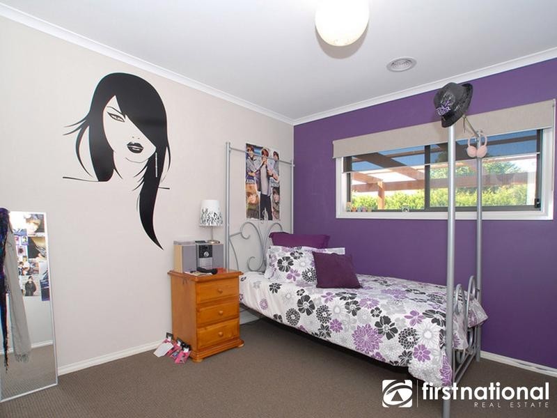 8 Alfred Close, Narre Warren North VIC 3804