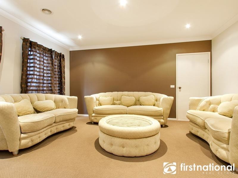 19 Hartsmere Drive, Berwick VIC 3806
