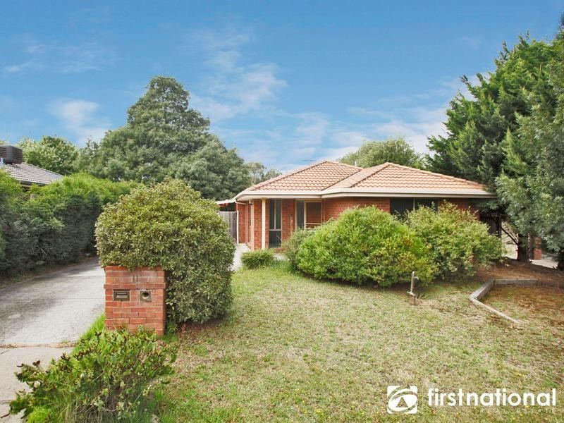 11 Wilmott Close, Berwick VIC 3806