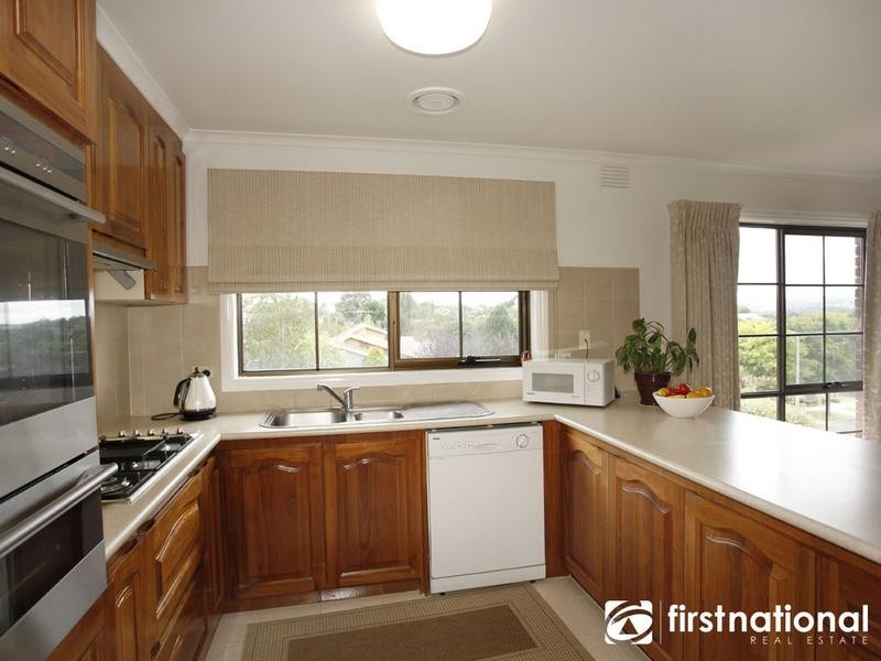 3 Shannon Way, Berwick VIC 3806