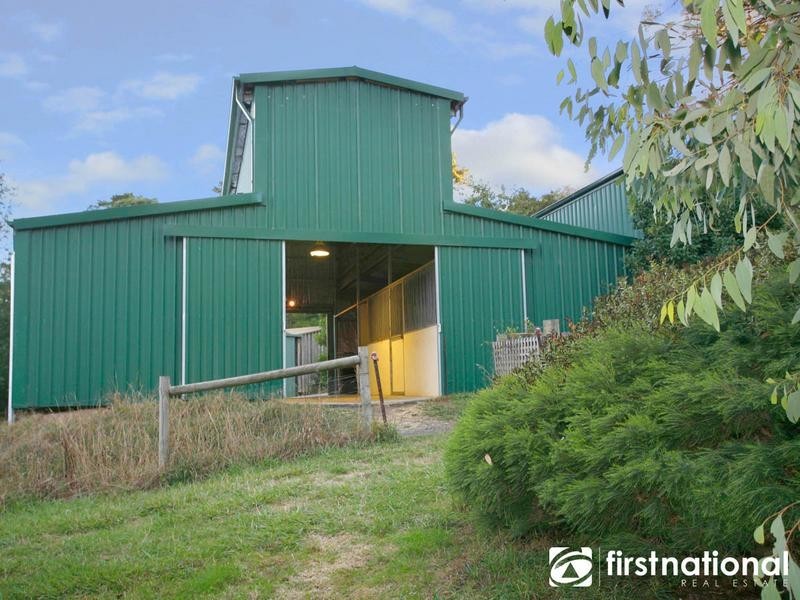 20 Huxtable Road, Pakenham Upper VIC 3810