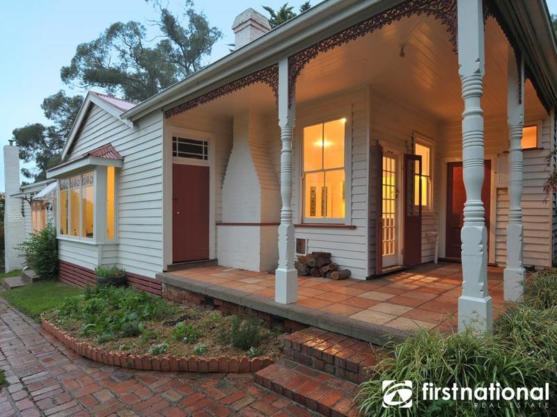 20 Huxtable Rd, Pakenham Upper VIC 3810