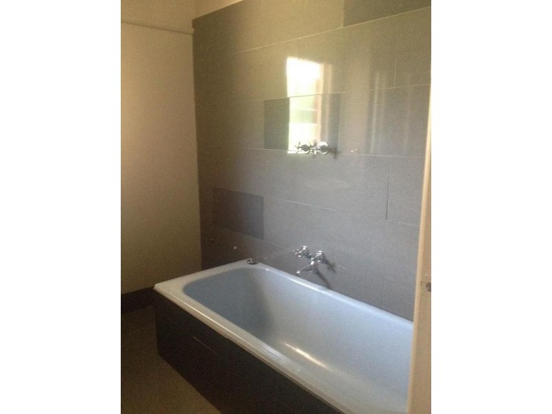 6 Roundhay Court, Berwick VIC 3806