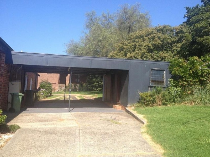 6 Roundhay Court, Berwick VIC 3806