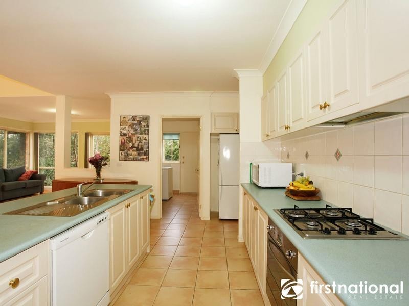 64 Scenic Drive, Beaconsfield VIC 3807