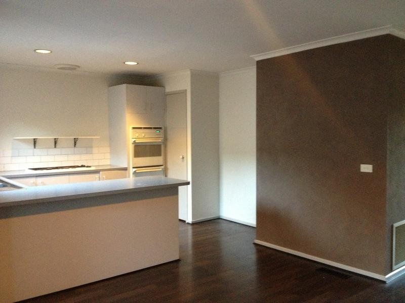 2/5 Camley Close, Berwick VIC 3806