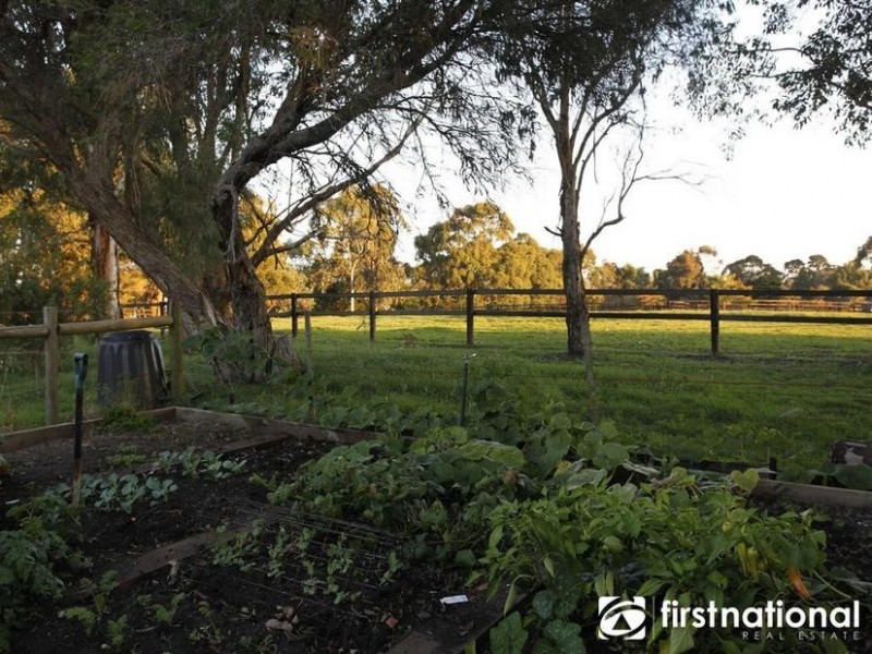 205 Huxtable Road, Pakenham Upper VIC 3810