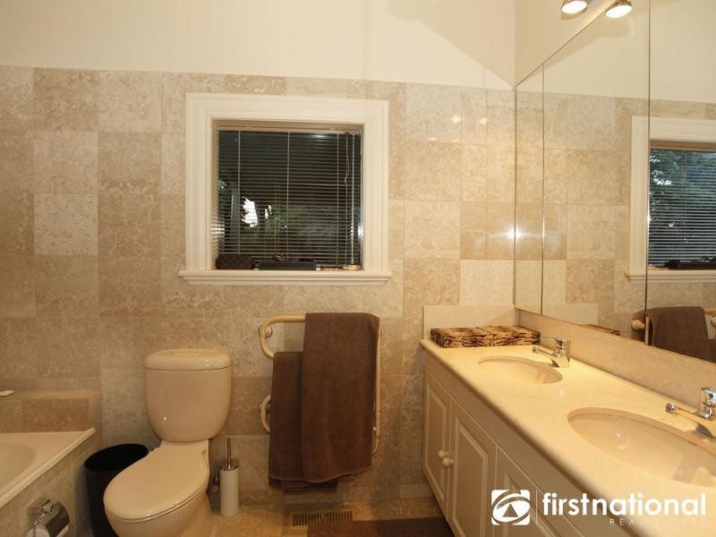 233-235 Belgrave Gembrook Rd, Clematis VIC 3782