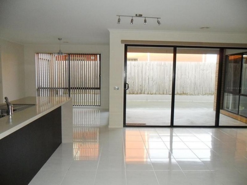 11 Yemaya Place, Berwick VIC 3806