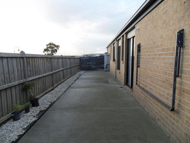 11 Yemaya Place, Berwick VIC 3806