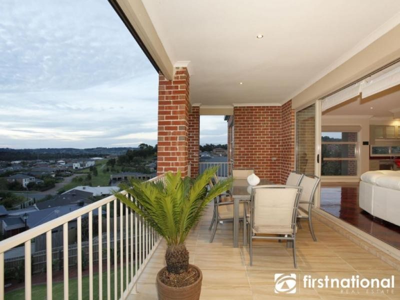 8 Crestview Drive, Beaconsfield VIC 3807