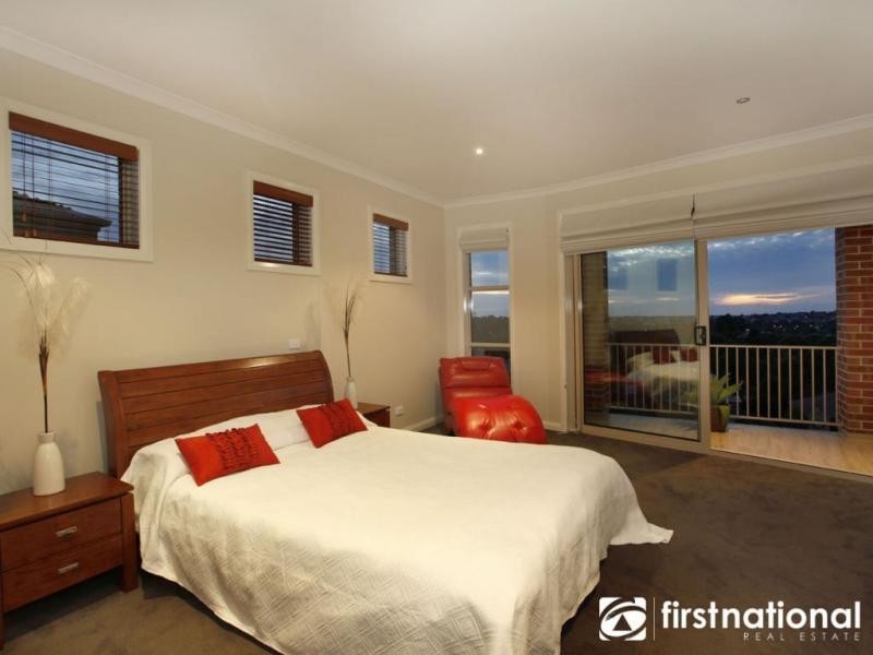 8 Crestview Drive, Beaconsfield VIC 3807