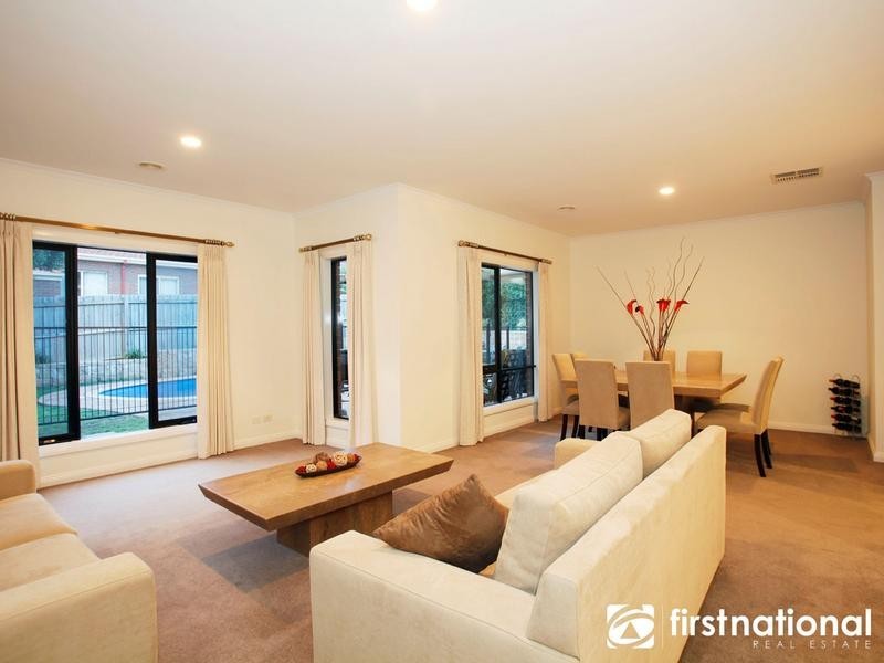 15 North Hidden Valley Circuit, Beaconsfield VIC 3807