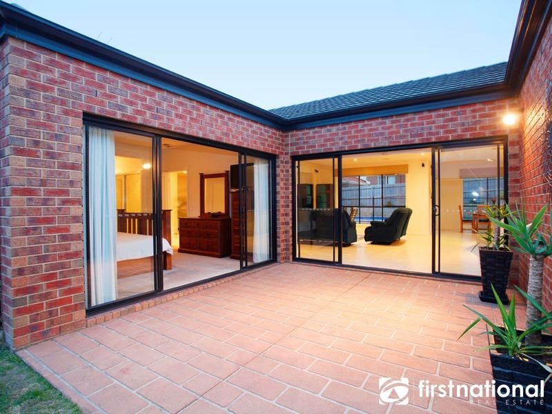 15 North Hidden Valley Circuit, Beaconsfield VIC 3807