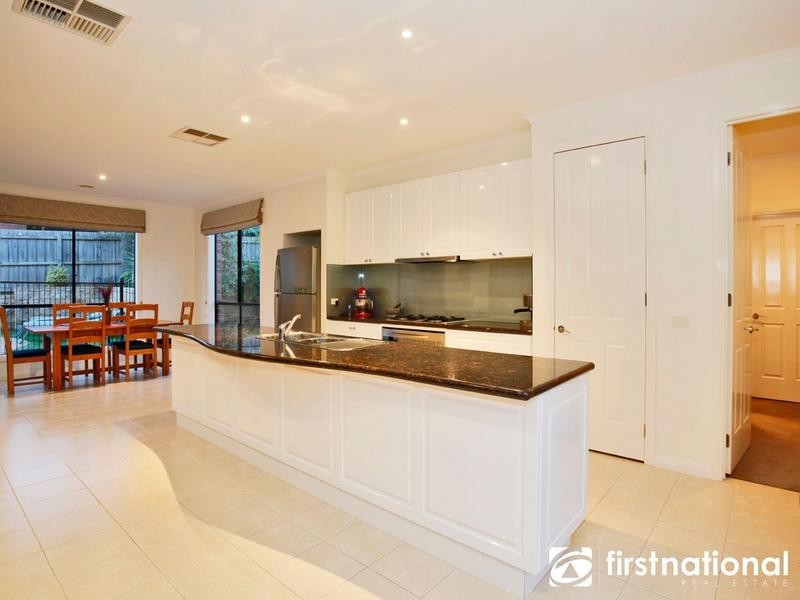 15 North Hidden Valley Circuit, Beaconsfield VIC 3807