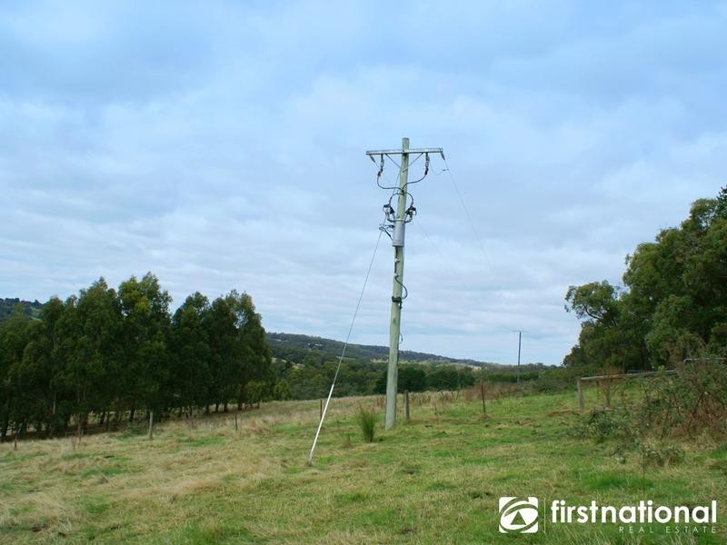 130 Hayseys Rd, Narre Warren East VIC 3804