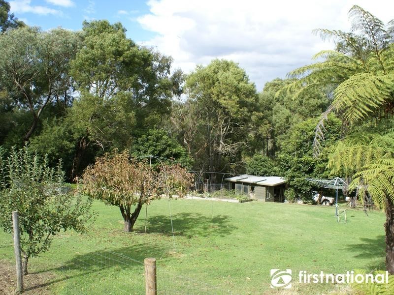 5 Morris Road, Beaconsfield Upper VIC 3808