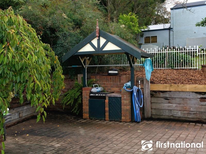 5 Morris Road, Beaconsfield Upper VIC 3808