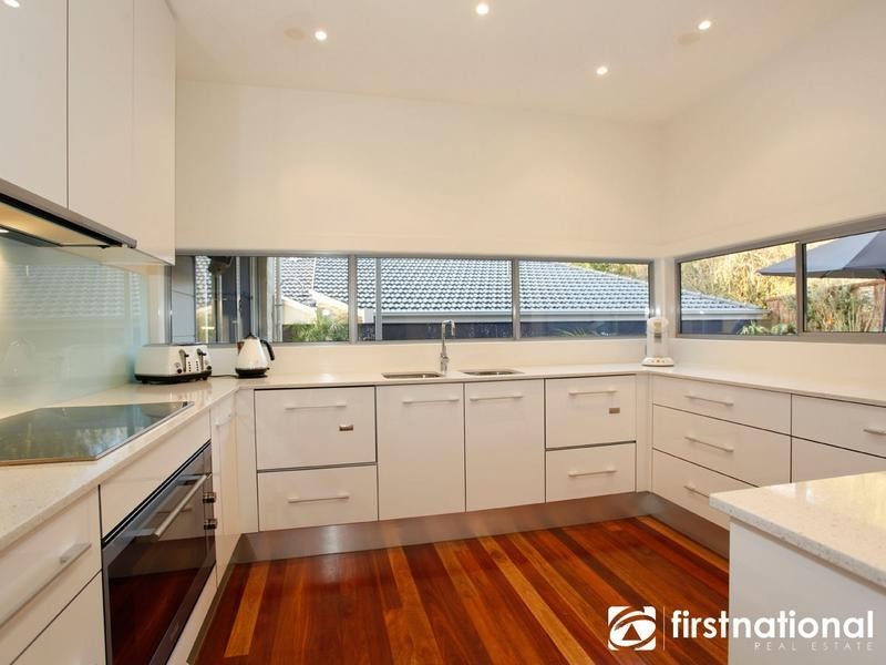 2/48 Langmore Lane, Berwick VIC 3806