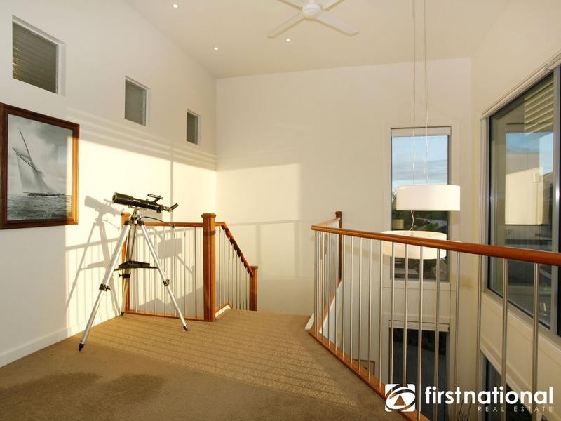 2/48 Langmore Lane, Berwick VIC 3806