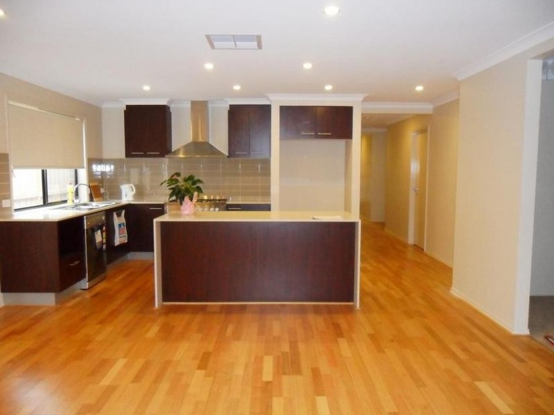 14 Wesson Way, Cranbourne East VIC 3977