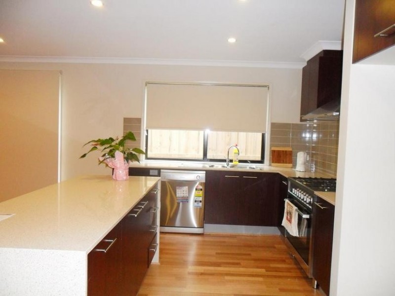 14 Wesson Way, Cranbourne East VIC 3977